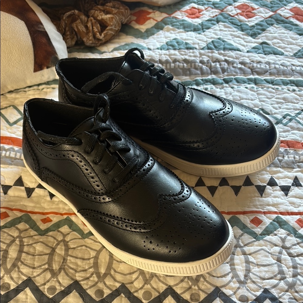 Classic Black Leather Kids Shoes Big Kid size 5 Deer stag